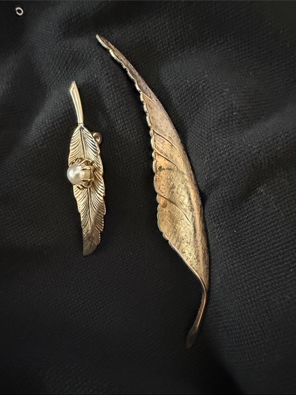 Vintage Silver Tone Leaf Pins